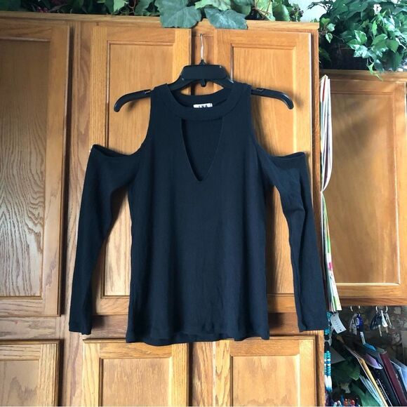 LNA Choker Cut Out Ribbed Cold Shoulder Pullover Sweater Black - XS - Picture 2 of 12